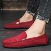 Модные весенние новые мужские бархатные кожаные туфли ручной работы, высококачественные дизайнерские мокасины с мягкой подошвой, удобная посадка, роскошные повседневные туфли для вождения