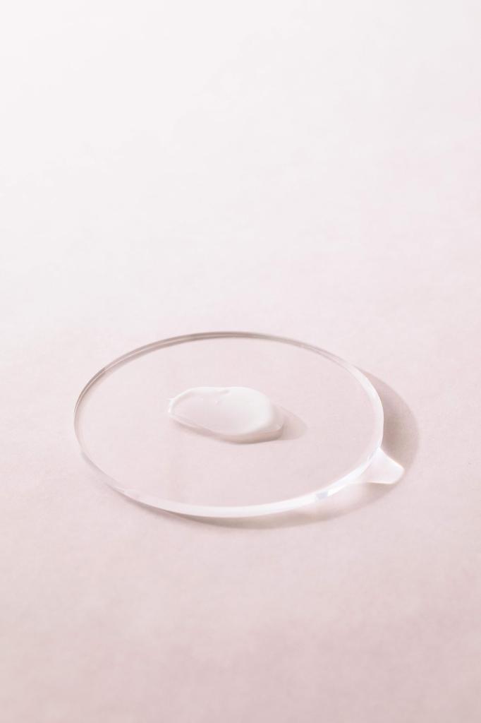 LIOVERITE Total Skin Milk Emulsion 200 мл Высокое содержание человеческих керамидов Фокусируется на резидентных бактериях кожи Увлажняющее внутреннее сухое эфирное масло