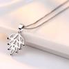 Новое 925 стерлингового серебра Женские ожерелья Подвеска в виде ледяного листа Мода Универсальный Темперамент Высокое качество Ожерелье Ювелирные Изделия Подарок