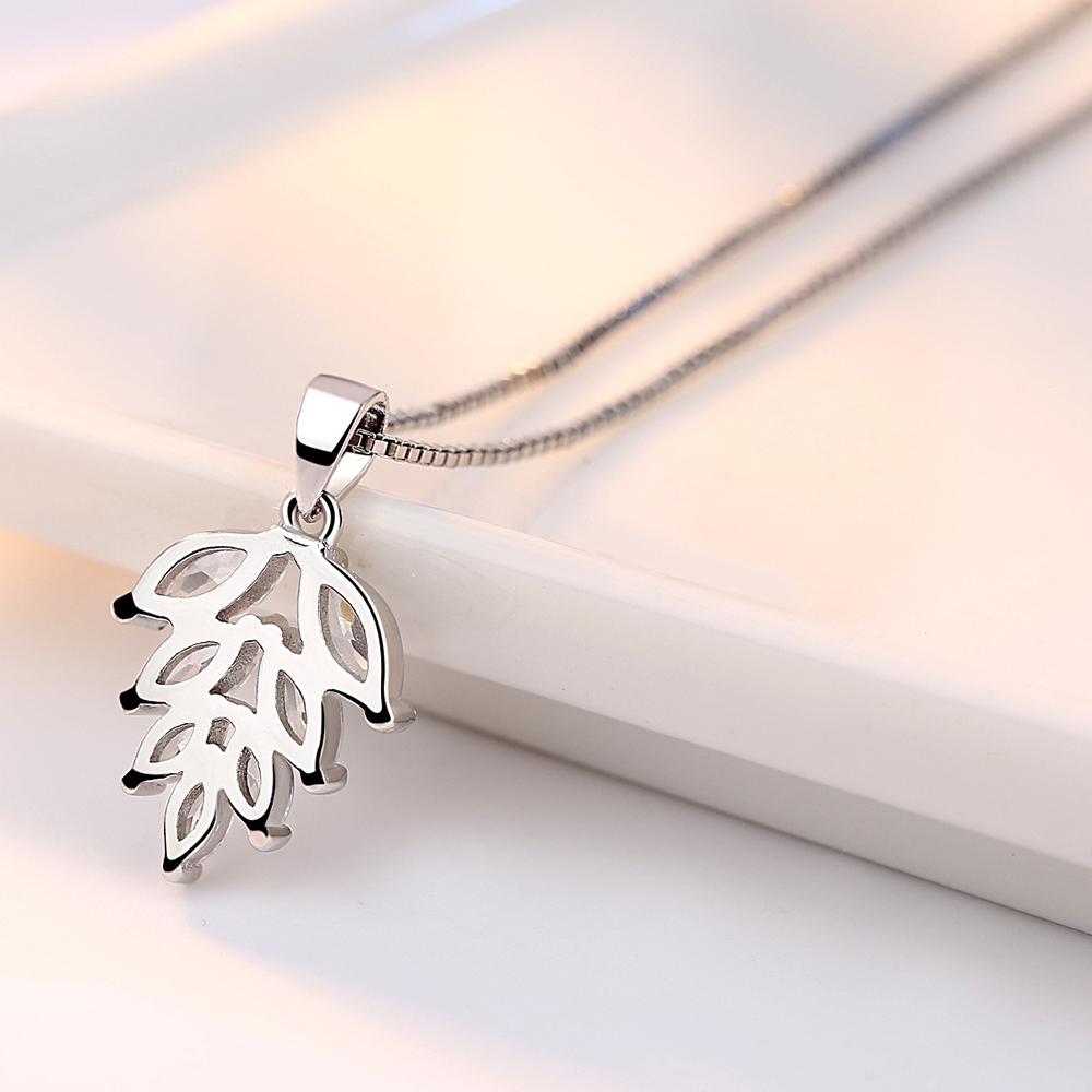 Новое 925 стерлингового серебра Женские ожерелья Подвеска в виде ледяного листа Мода Универсальный Темперамент Высокое качество Ожерелье Ювелирные Изделия Подарок