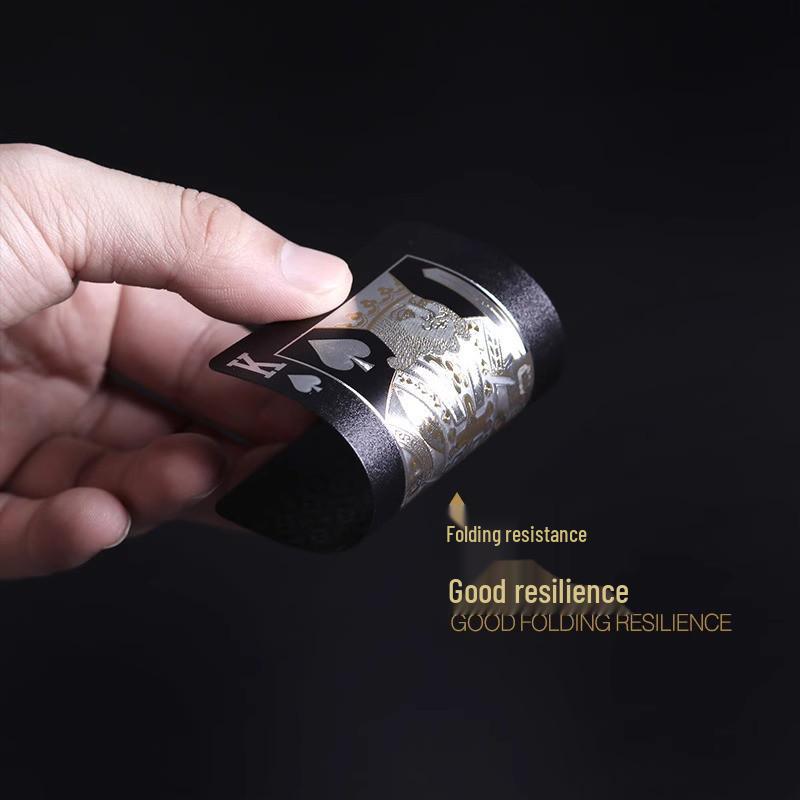 Luxury Gold PVC Playing Cards: Waterproof, Fold-Proof, Wear and Dirt Resistant, Washable.