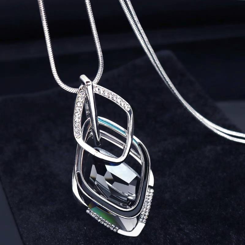 Women Long Necklace Fashion Geometric Crystal Necklaces Pendant Jewelry Statement Sweater Chain Collier Femme Collar Accessories