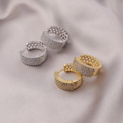 Корейская мода Циркониевые серьги-пусеты и серьги-кольца - Женские круглые каффы для ушей