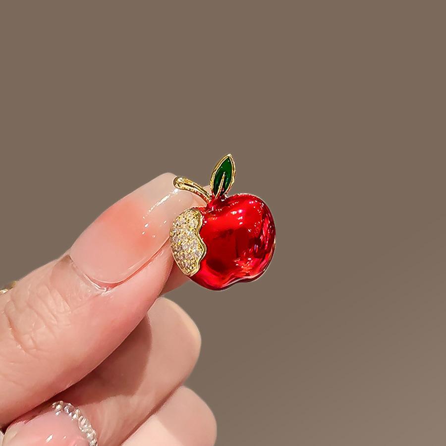 Брошь «Маленькое красное яблоко», женственность высочайшего класса, маленькая брошь, булавка для воротника, пряжка, защищающая от света, булавка, цветок для воротника, аксессуары для кануна Рождества.
