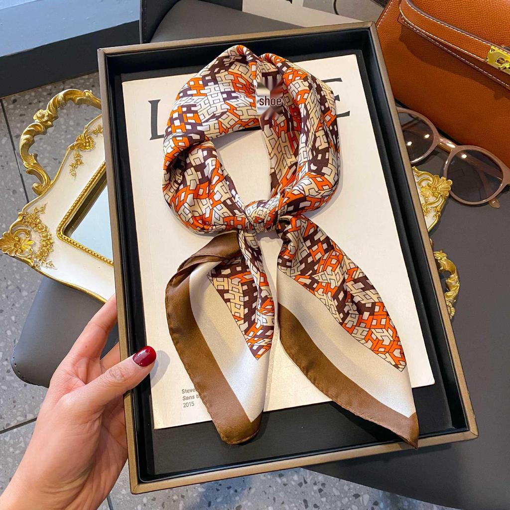 Blue Silk Retro Women's Scarf for Spring & Autumn