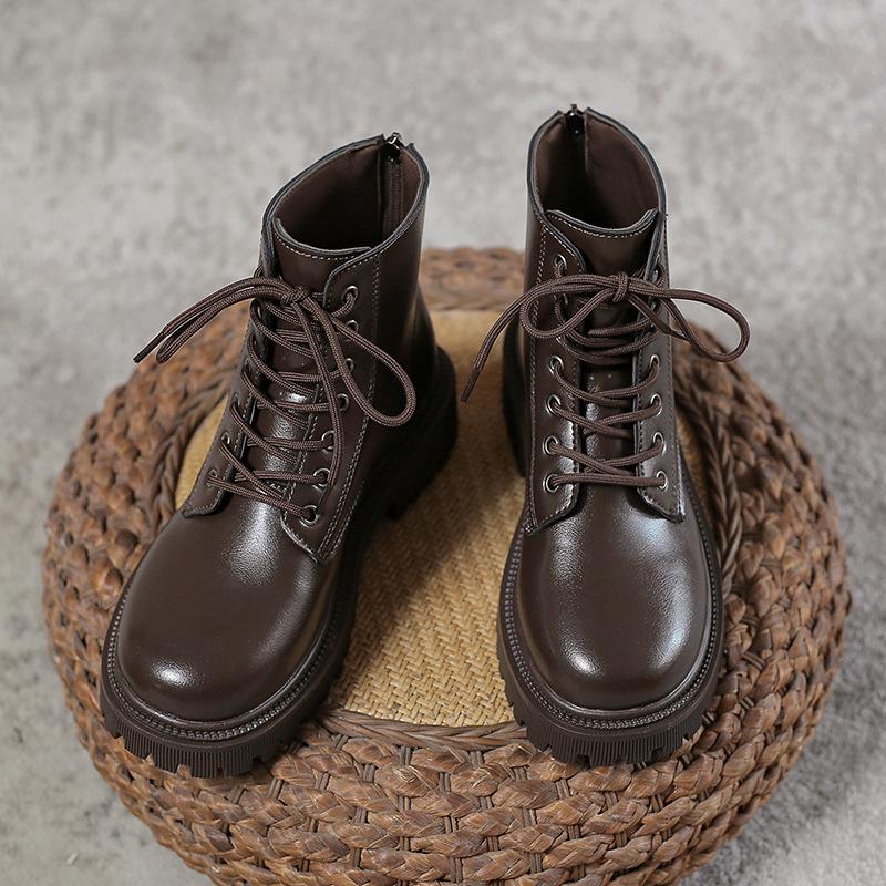 Женские ботинки Мартин в британском стиле 2025 новая осень и зима тонкие ботинки ins трендовые тонкие жареные уличные маленькие короткие ботинки черные толстая подошва