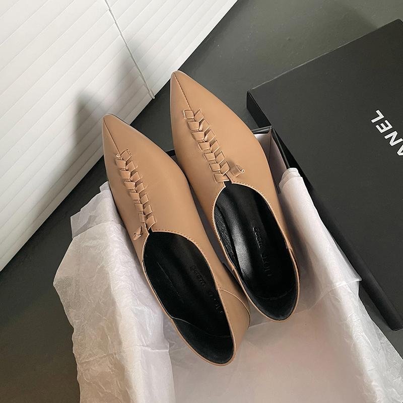 Мода 2025 Новая весна Остроносые туфли на плоском каблуке из натуральной кожи для женщин Лаконичные слипоны Ручная работа Женские мюли Женская обувь