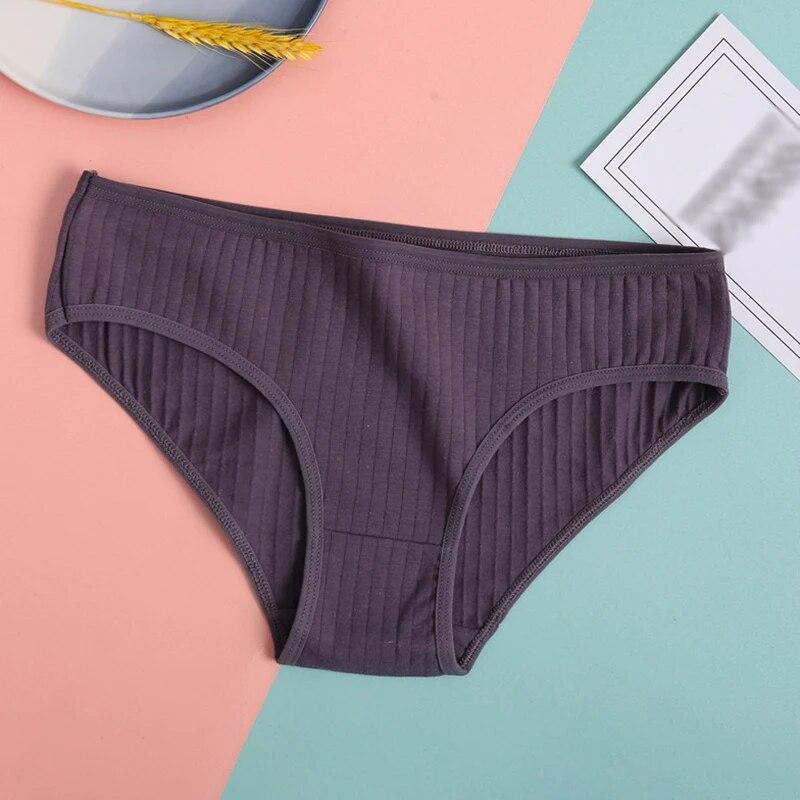 Удобные и простые однотонные бесшовные трусы в полоску для девочек большого размера из хлопка с внутренней заниженной талией