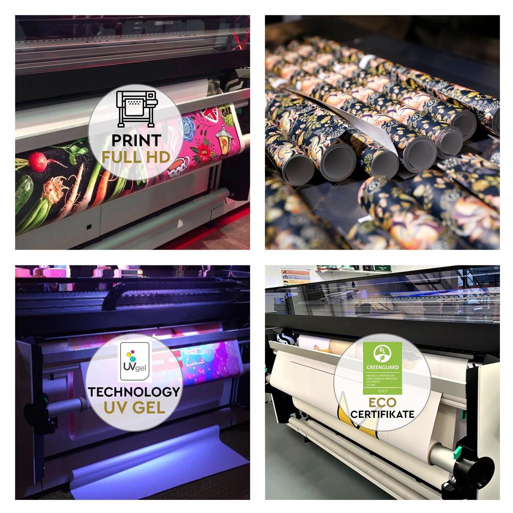 Wallpaper Columns with Sky View