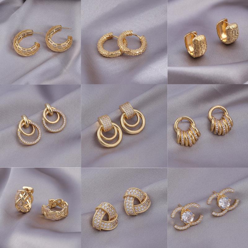 Серьги-иглы из серебра 925 пробы: Легкая роскошь, высококлассные пусеты и универсальный нишевый дизайн в виде колец для работы и стиля