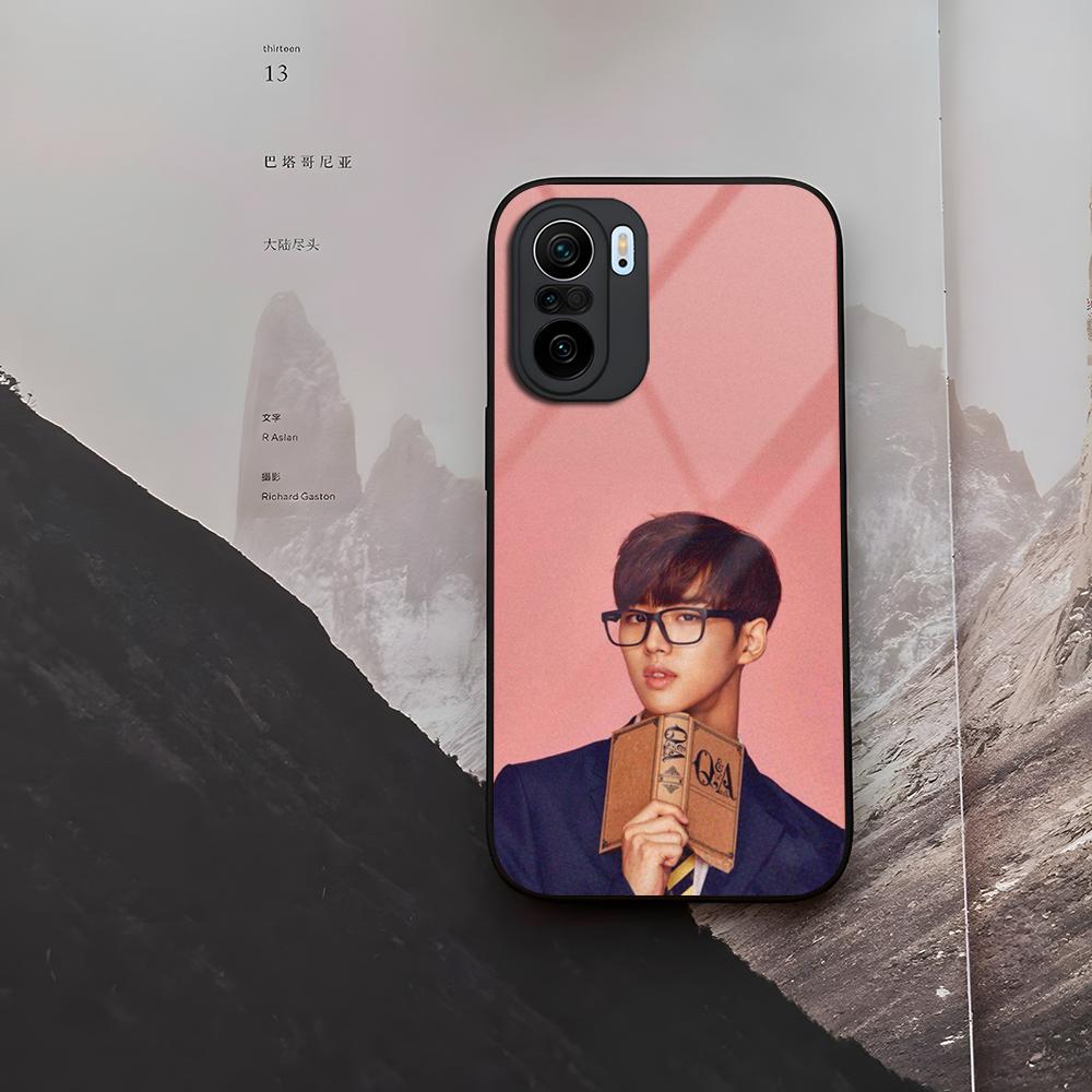 Чехол для телефона Gus Dapperton Singer Закаленное стекло Для Xiaomi 15 14 12 Lite Pro 13 11t Lite POCO M6 M5 X6 X5 X3 F5 F6 Pro