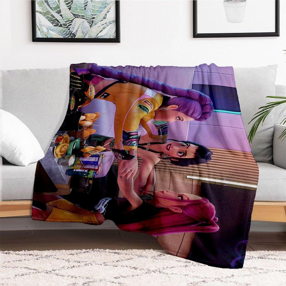 "Vivid Fashion: Yellow & Purple Sporty Tracksuits with Unique Prints"Blanket Lightweight Flannel Throw Blanket for Sofa, Bed, Travel, Campin