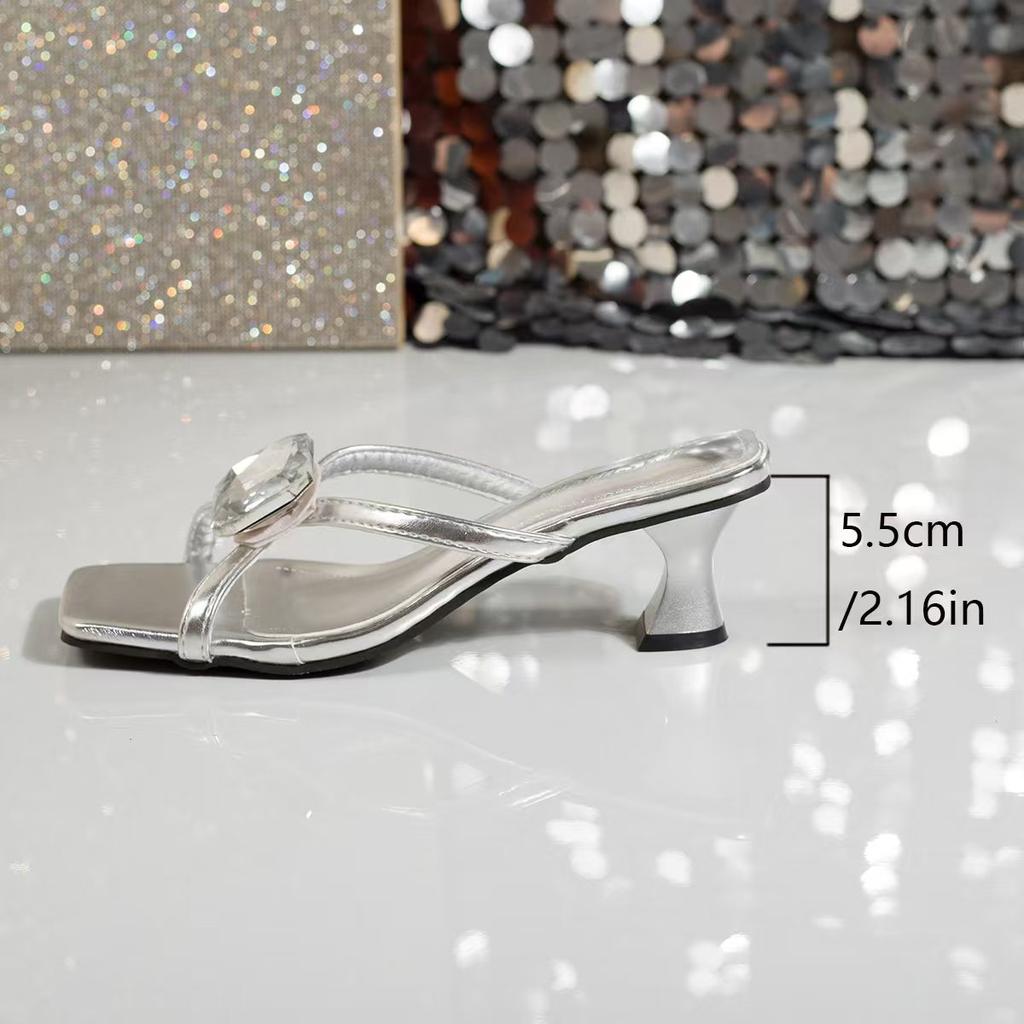 Fashion Women Sandals 2025 Summer Fashion Design Low Heel Shoes Metal Buckle Casual Outdoor Beach Sandals Women Shoes Zapatos Mujer