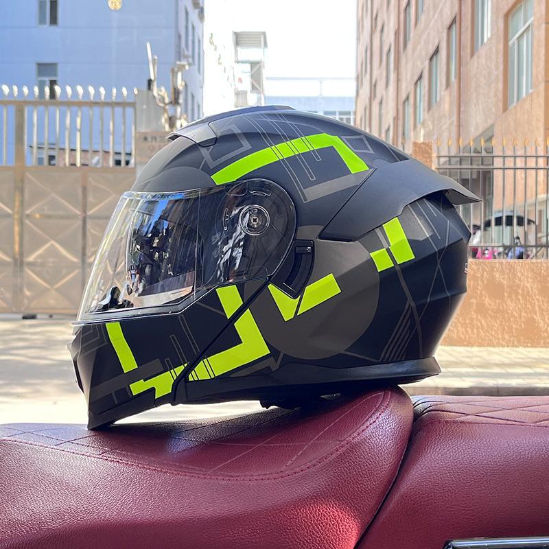 Motorcycle Helmet Peel-off Helmet Men's and Women's Full Helmets Bluetooth Personality Four-season Locomotive Big Tail National Standard