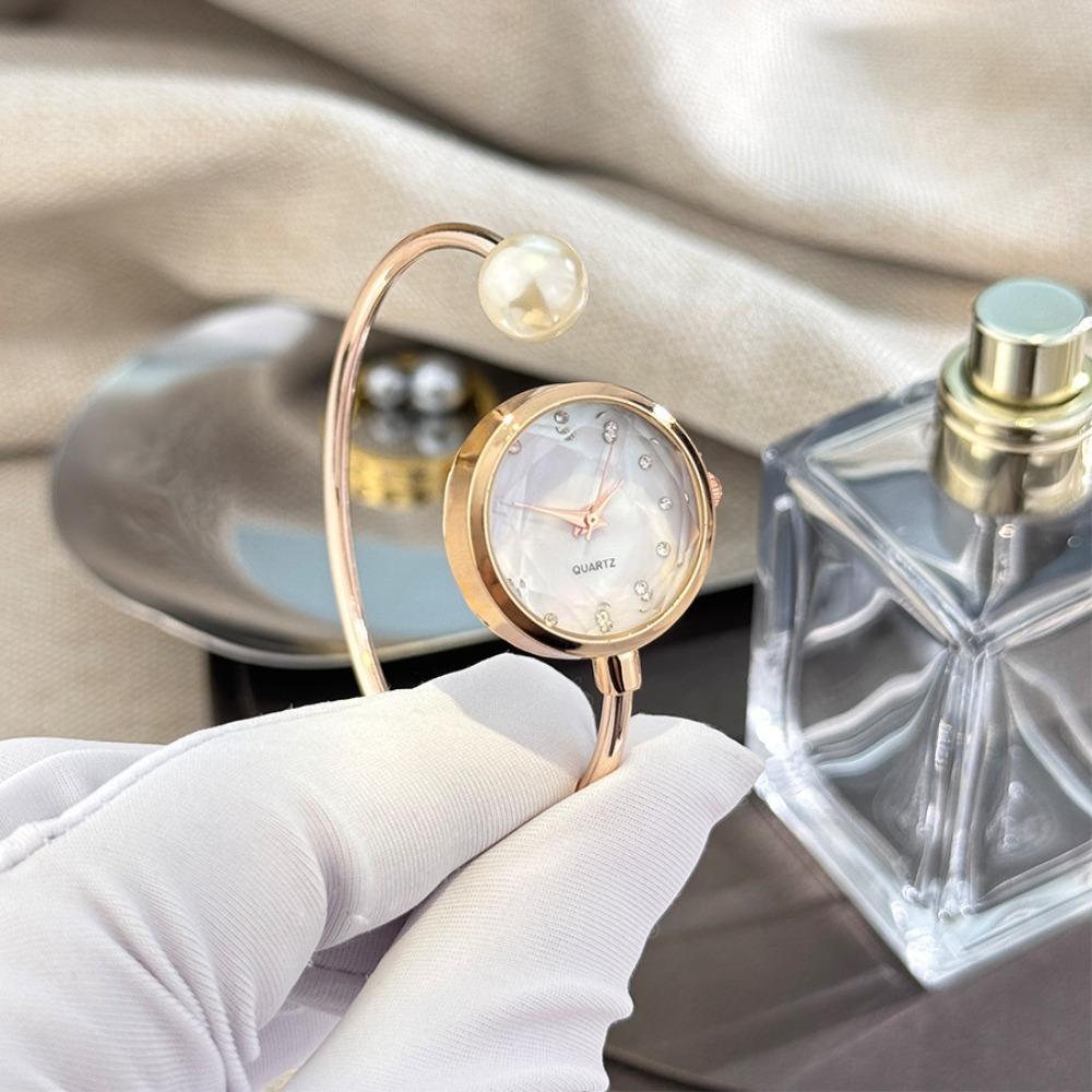 Elegant Alloy Ladies Quartz Wristwatch Rose Gold Rhinestone Bracelet Watch Imitation Pearl Vintage Small Dial Watch Women's
