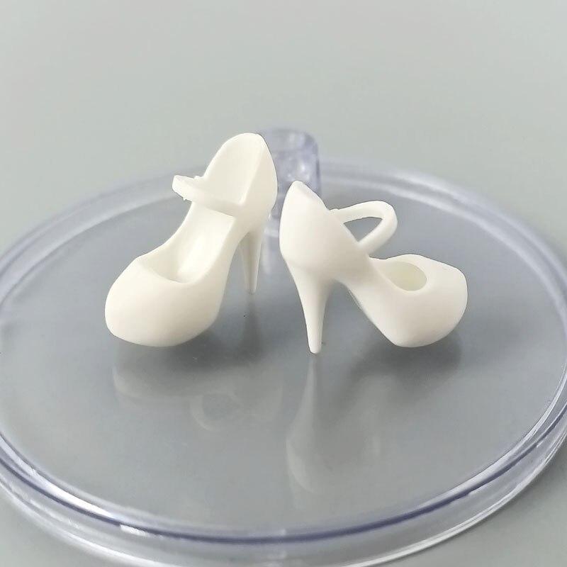 Туфли на каблуке для Барби