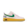 Air Force 1 Low 'Чувствуй себя свободно, давай поговорим' (унисекс) Розовый Пенопласт / Гипер Роял / Университетский Красный Скейтбордические Кроссовки DX2667 600