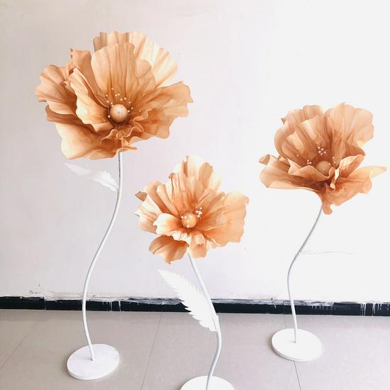 Elegant Wedding Aisle & Stage Floral Decor: Silk Net & Foam Paper Flowers