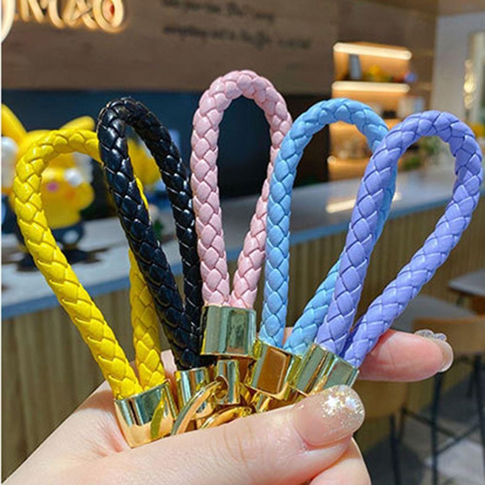 С брелоком для ключей в виде автомобильного мультяшного мешка с подвеской в виде хрустального кролика, небольшой подарок