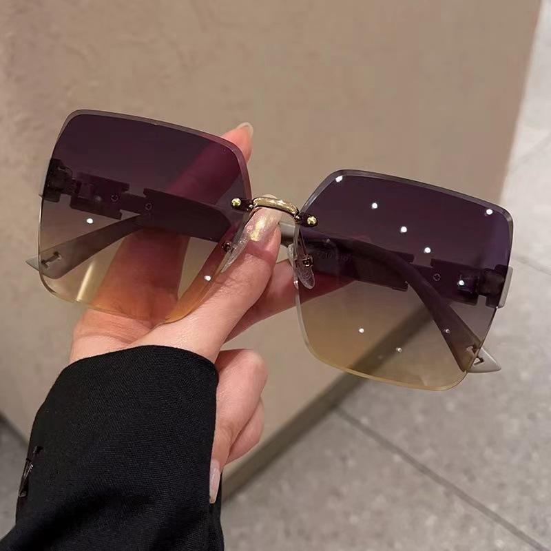 2025 High-End Frameless Two-Tone Gradient Women's Driving Sunglasses – Fashion Trend from Douyin Influencers