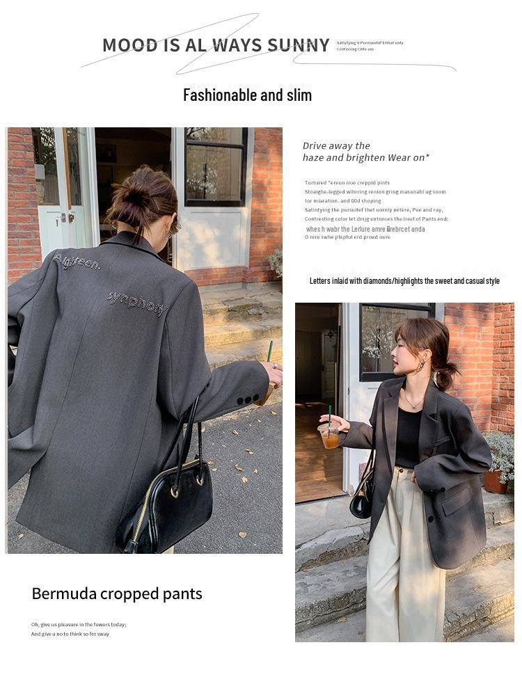 Женский модный пиджак весна-лето 2025 с надписью из стразов — серый, повседневный, универсальный, свободный крой.