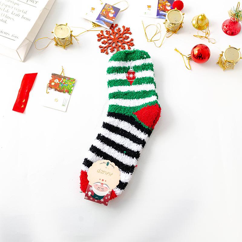 Уютные рождественские носки из кораллового флиса - Полосатые и в горошек, Японский/Корейский стиль, На велюровой подкладке, Утепленные для зимней домашней носки