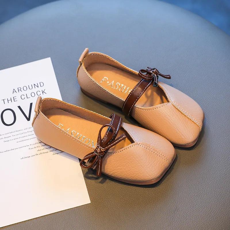 Girls' Soft Sole Casual Bean Shoes 2024 Spring&Autumn New Flats Children's Sweet Princess Fashion Shoes for Party Wedding Show