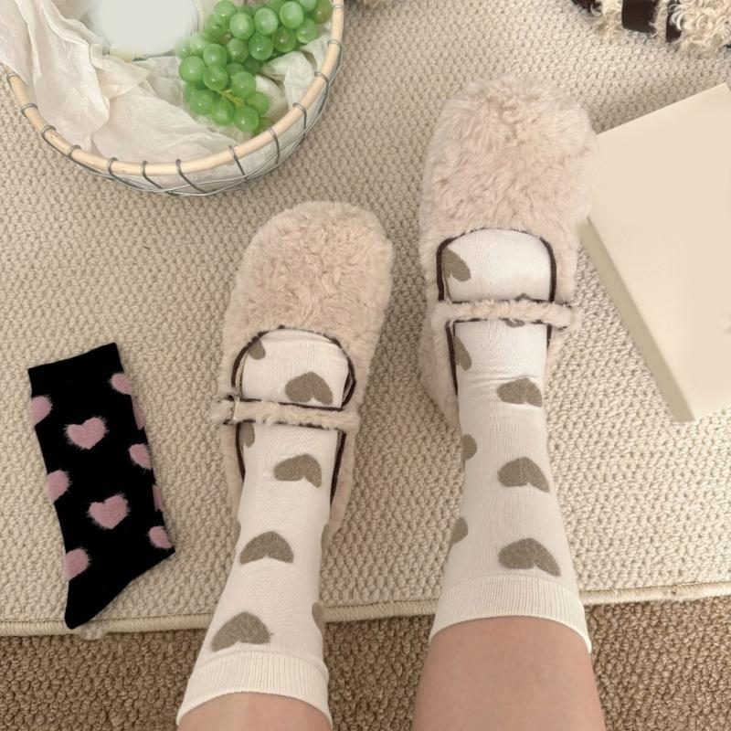 4 Pairs Breathable Women's Ankle Socks Flocking Heart Pattern Stretchy Fit Nylon Fabric Crew Socks for Work and Leisure