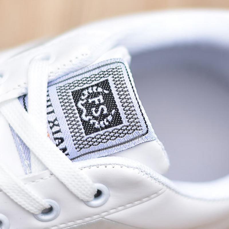 Кроссовки мужские новые модные кроссовки