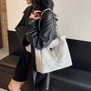 Fashion Shoulder Bag Design Feeling Butterfly Niche Bag Women's High Sense Large Capacity Tote Bag Underarm Bag