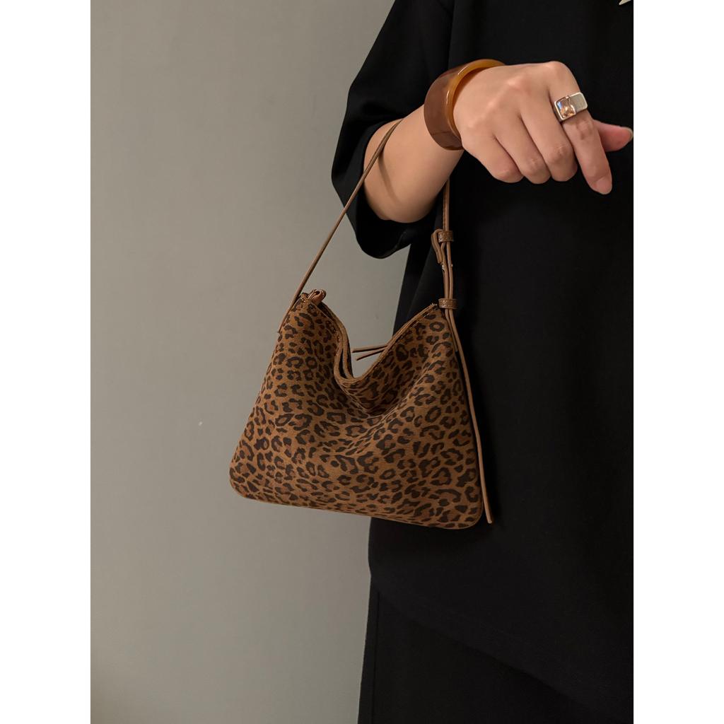 Comparable Bean Fashion Leopard Pattern Small Tote Bag New Women's Bag Matte Leather Trendy Underarm Bag Crossbody Bag