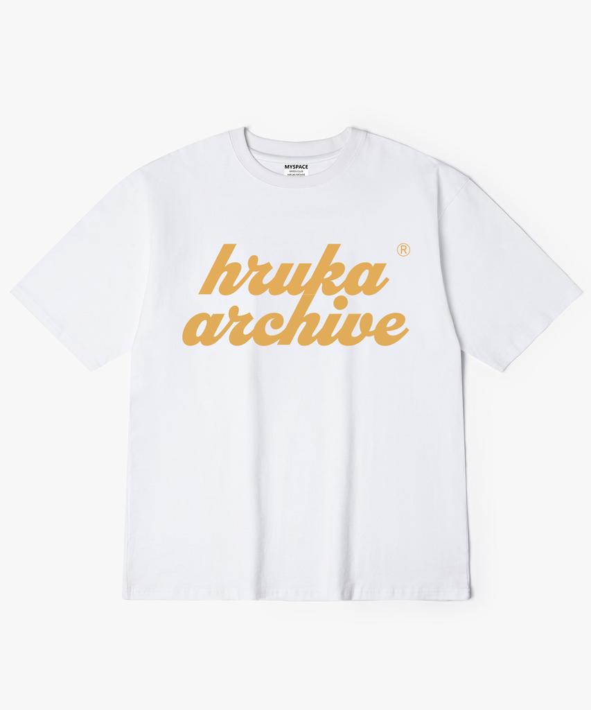 Hilukaakaibeu Футболка с коротким рукавом, желтый логотип, нахлест