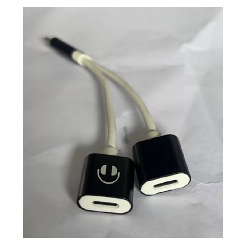 Адаптер Apple Iphone 7 8 Dual Lightning с серебристым корпусом для подключения наушников
