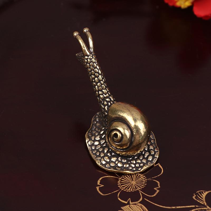 Retro Pure Copper Mini Snail Ornament Tea Pet Snail Ornament Antique Brass Animal Miniature Figurine Desktop Crafts