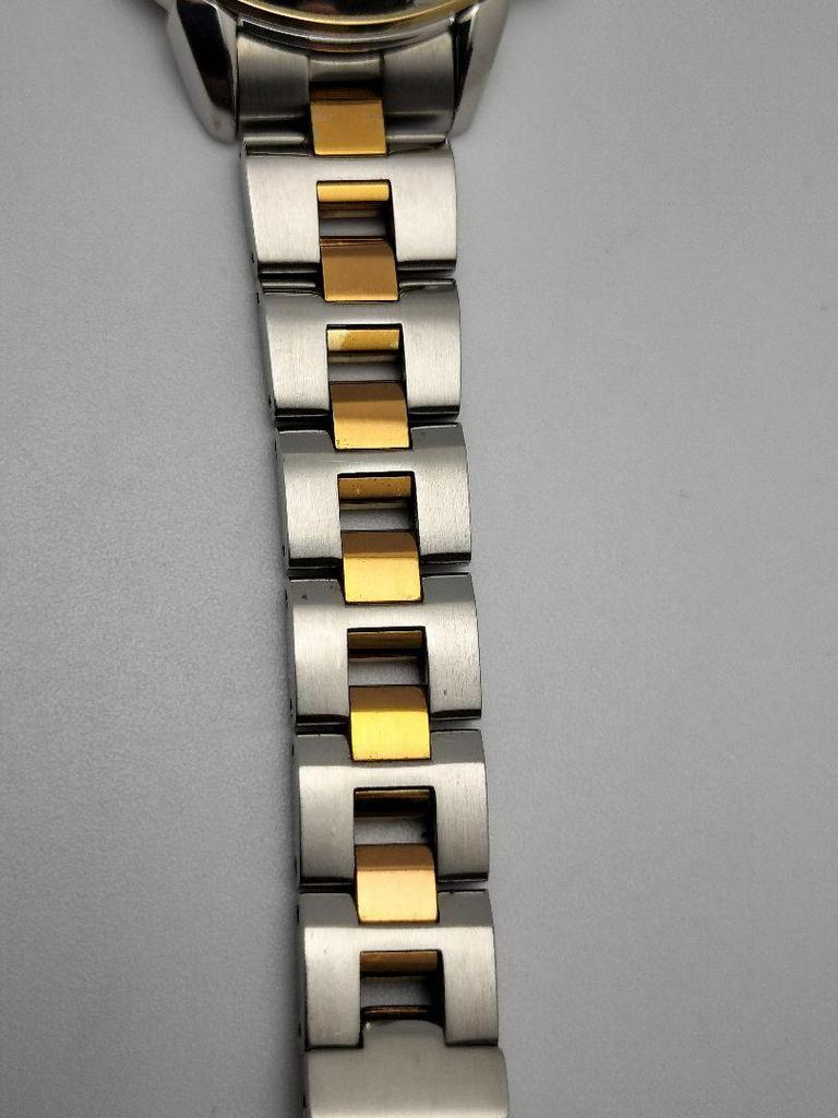 [USED] Popular Lightweight Titanium Seiko Lucia Radio-controlled Solar World Watch SSQV020