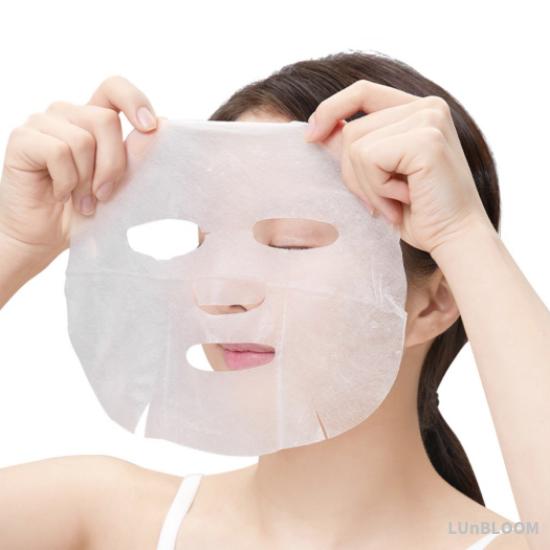 [Набор из 2 шт.] VT Cosmetics CICA Мягкая пенка для умывания 300 мл + Pro CICA Ежедневная успокаивающая маска 30 шт. (+Бесплатный подарок)