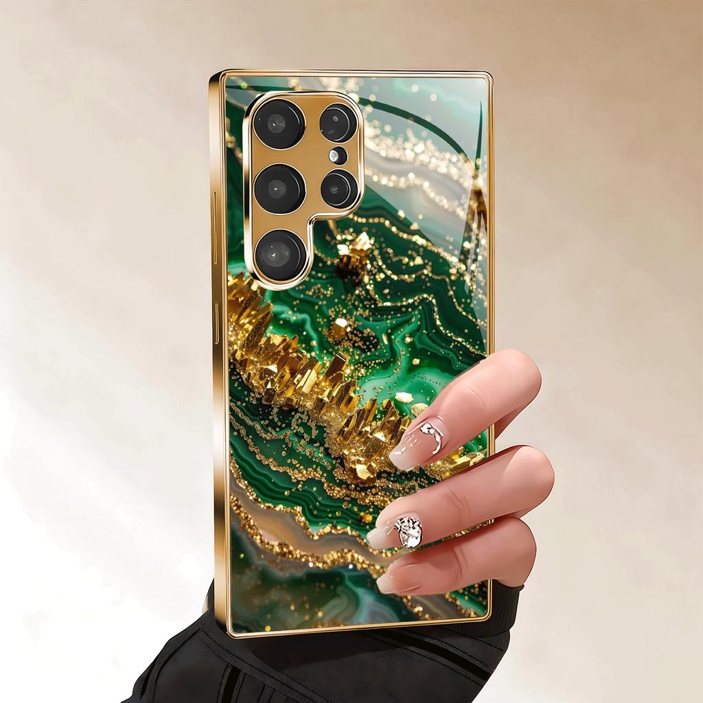 Позолоченный чехол для телефона из закаленного стекла, совместимый с Galaxy S26 S25 S24 S23 S22 Ultra Plus. Имеет текстурированный дизайн в зелено-золотых тонах.