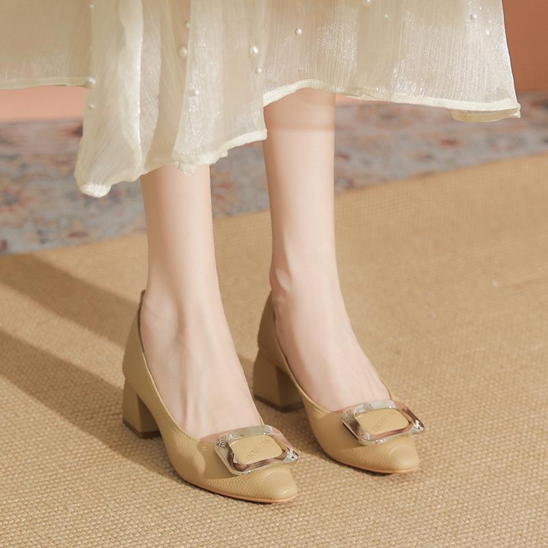 Весенние новые квадратные туфли из мягкой кожи на толстом каблуке с квадратной пряжкой на высоком каблуке универсальные женские туфли-одиночки