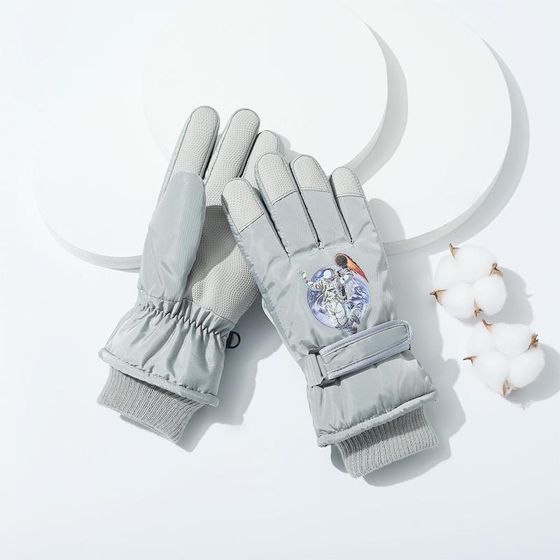 Детские лыжные перчатки для сохранения тепла