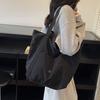 Нишевый дизайн, повседневная сумка через плечо с индивидуальностью, новая сумка-тоут осень-зима 2025, модная женская сумка