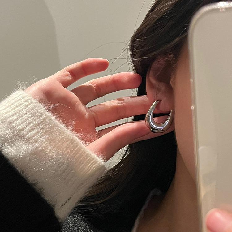 Минималистичные U-образные серьги-гвоздики с буквами для женщин - Модные, Креативные и Персонализированные Металлические Серьги