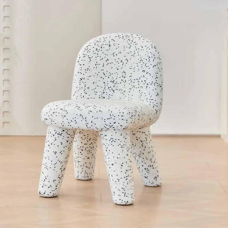 Креативный цветной стул для столовой в форме гриба, утолщенный дизайн, можно использовать как кресло для гостиной, кресло для отдыха, бытовой пластиковый табурет для спальни