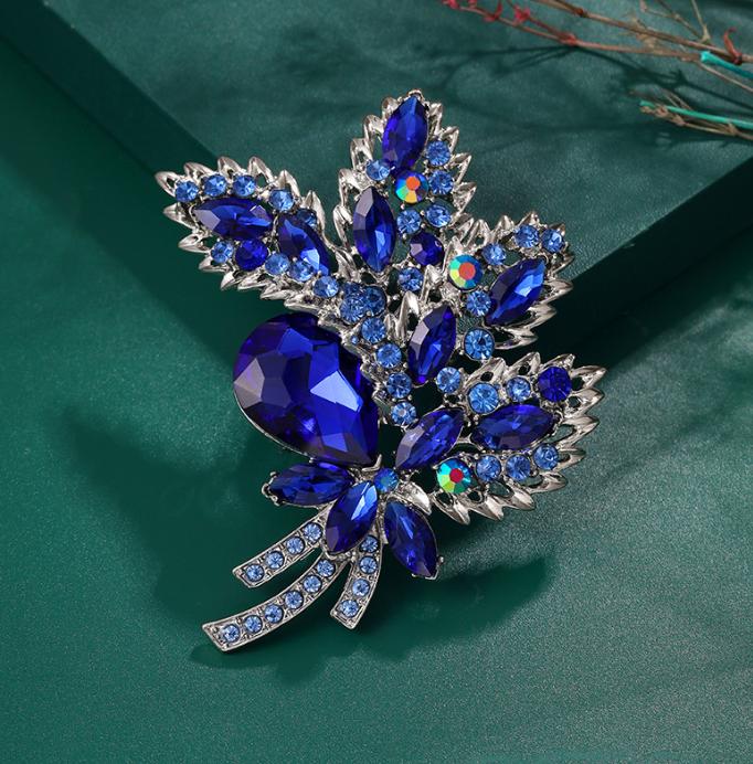 Женская винтажная брошь-подвеска с кристаллами и стразами в виде цветка и листа, ювелирное украшение, корсаж, свадебный подарок
