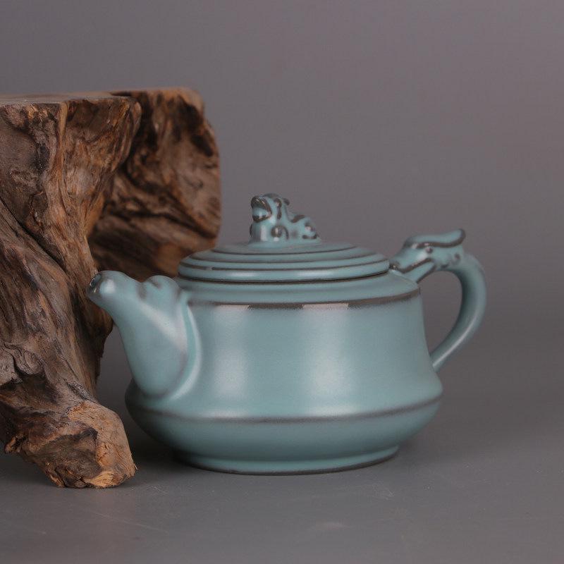 Antique-Style Porcelain Pot: Sky Blue Ru Kiln Glaze with Dragon Handle, Song Dynasty-Inspired, Collectible Piece