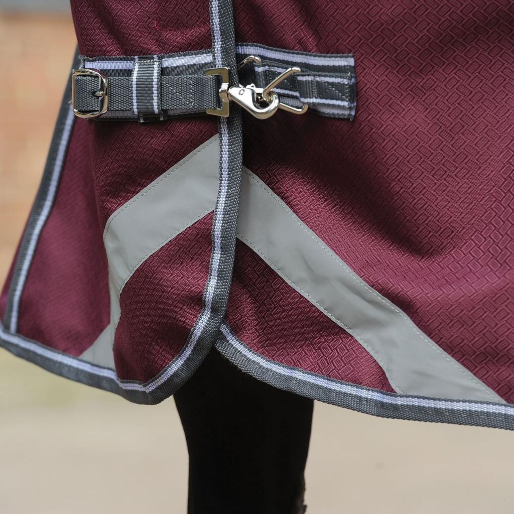 Weatherbeeta Comfitec Plus Dynamic II Combo Neck Medium Lightweight Horse Turnout Rug