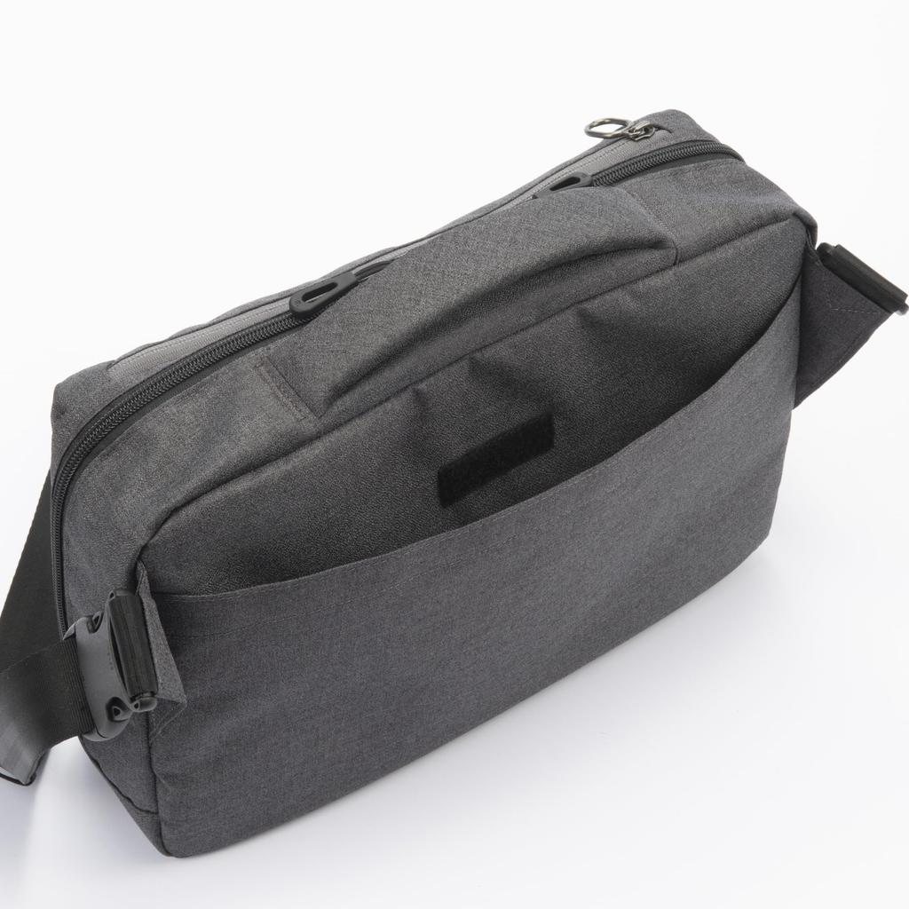 Body Bag Hoverlight 2 Pocket Can Hold 11 Inch Tablet Beige [Ace Gene] Men's Antibacterial/Antivirus No.67614