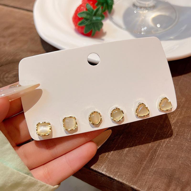 «Набор для пирсинга ушей с жемчугом в корейском стиле»: Маленькие, универсальные серьги для студентов — элегантные и простые ювелирные изделия высокого класса.