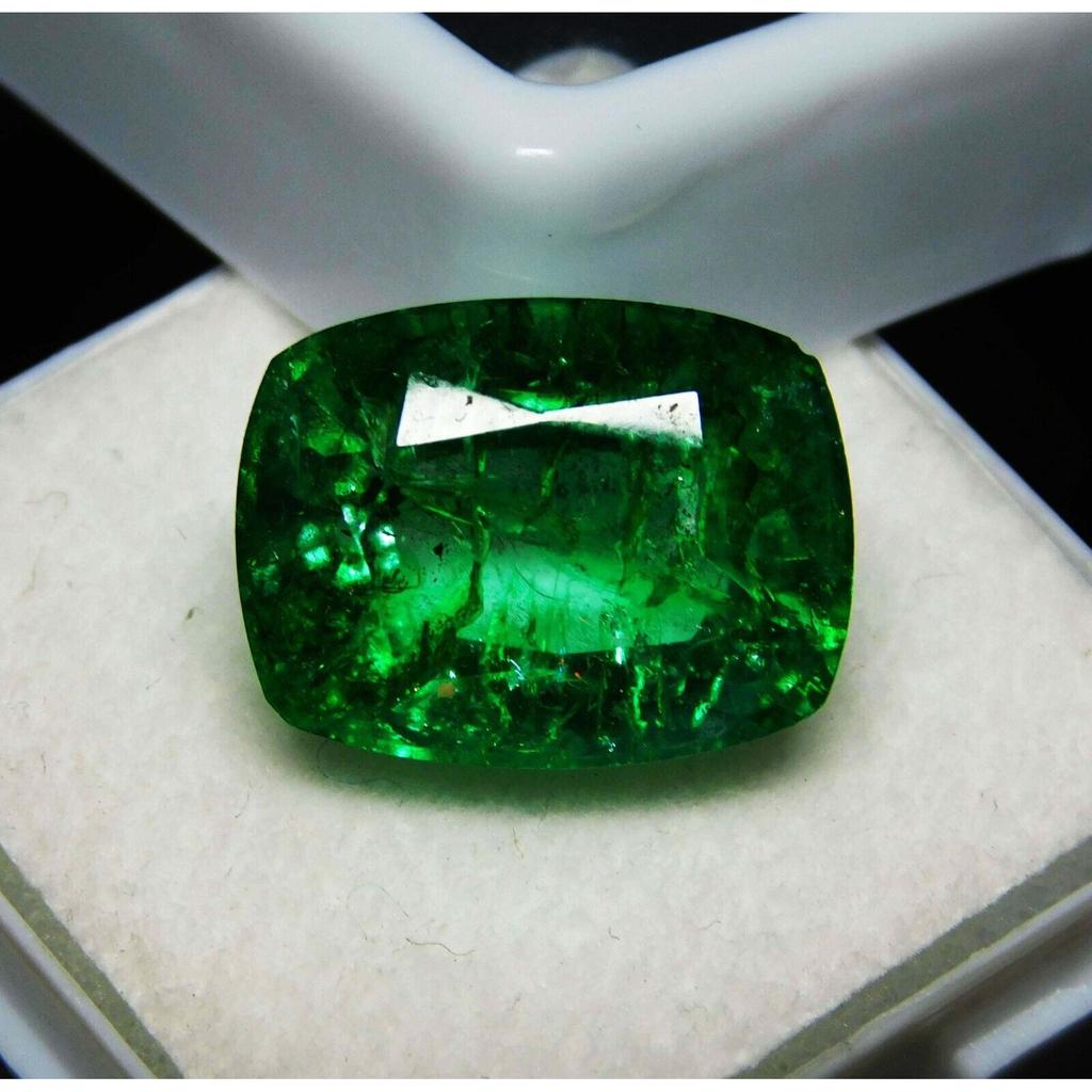 Natural Green Emerald Loose Gemstone 7 ct Cushion Cut for Jewelry Making and Gem Collections