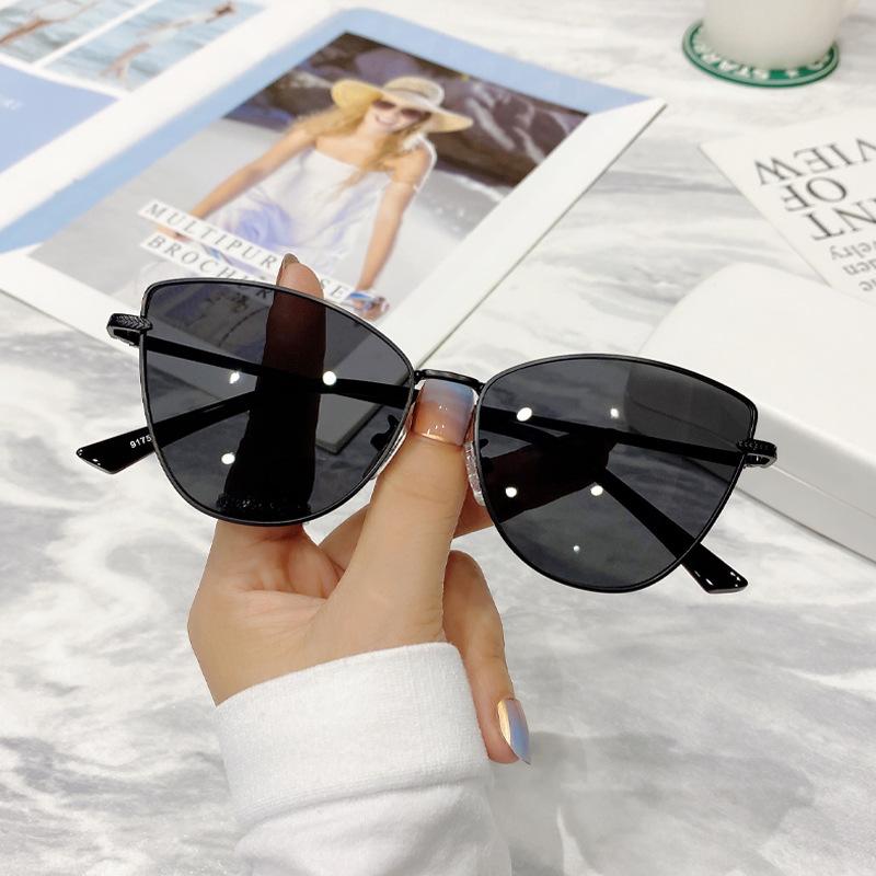 Luxury Metal Sunglasses Women Square Sun Glasses Ladies Shades Gradient Eyewear UV4 Goggles Gafas De Sol Mujer Lentes