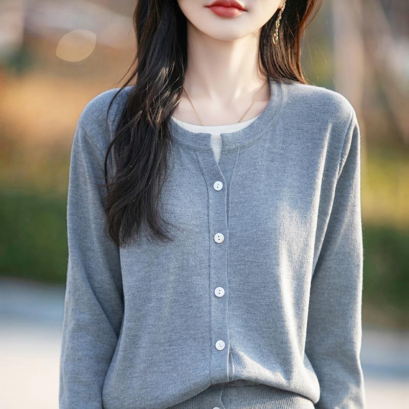 Women's Lightweight 50% Wool 50% Mulberry Silk Cardigan - 4-Season Versatile Knitwear for All-Year Comfort & Style